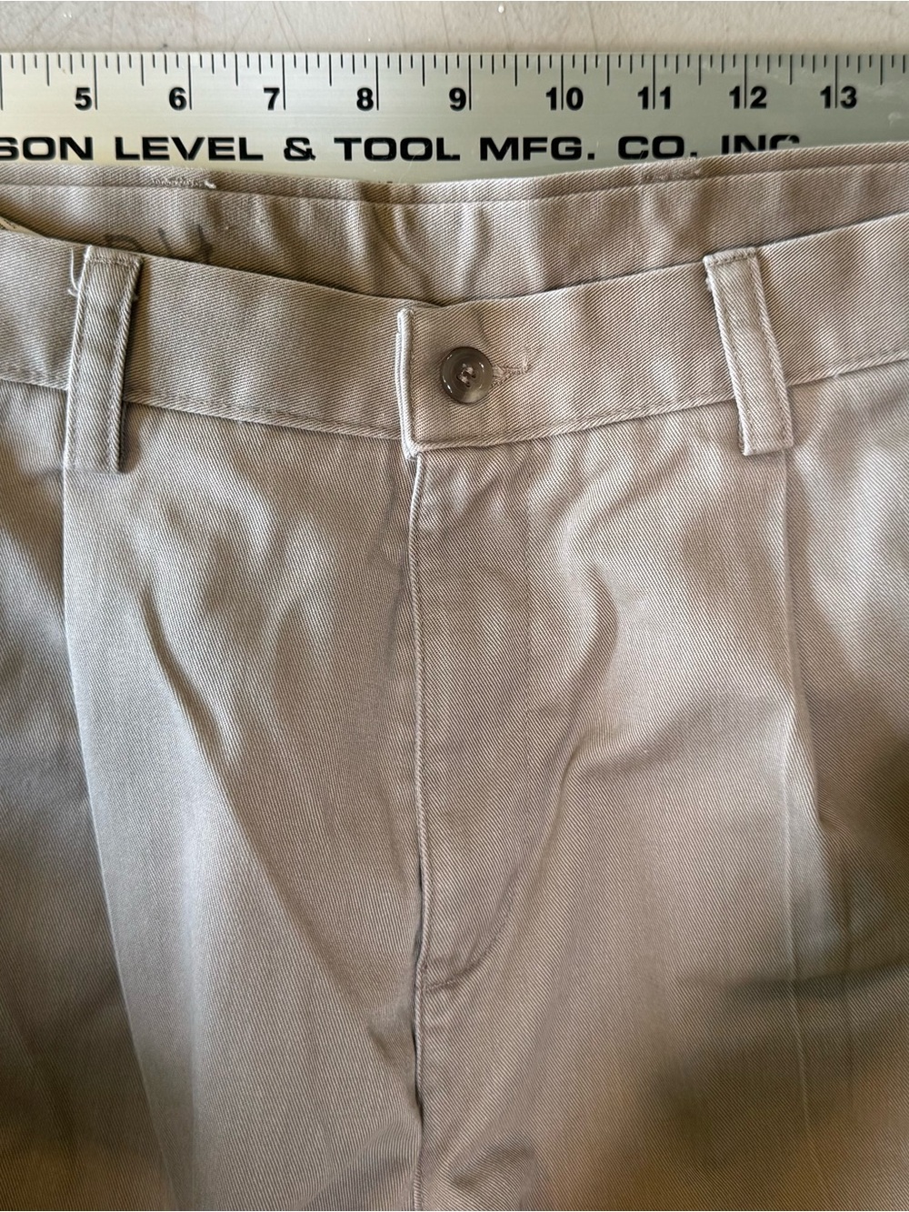 Dockers Men’s Khaki Pleated Pants 33x34 Individual Fit 100% Cotton Tan